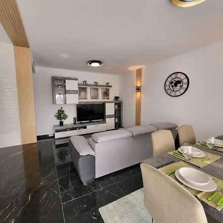 Rocha Paraiso Apartment *